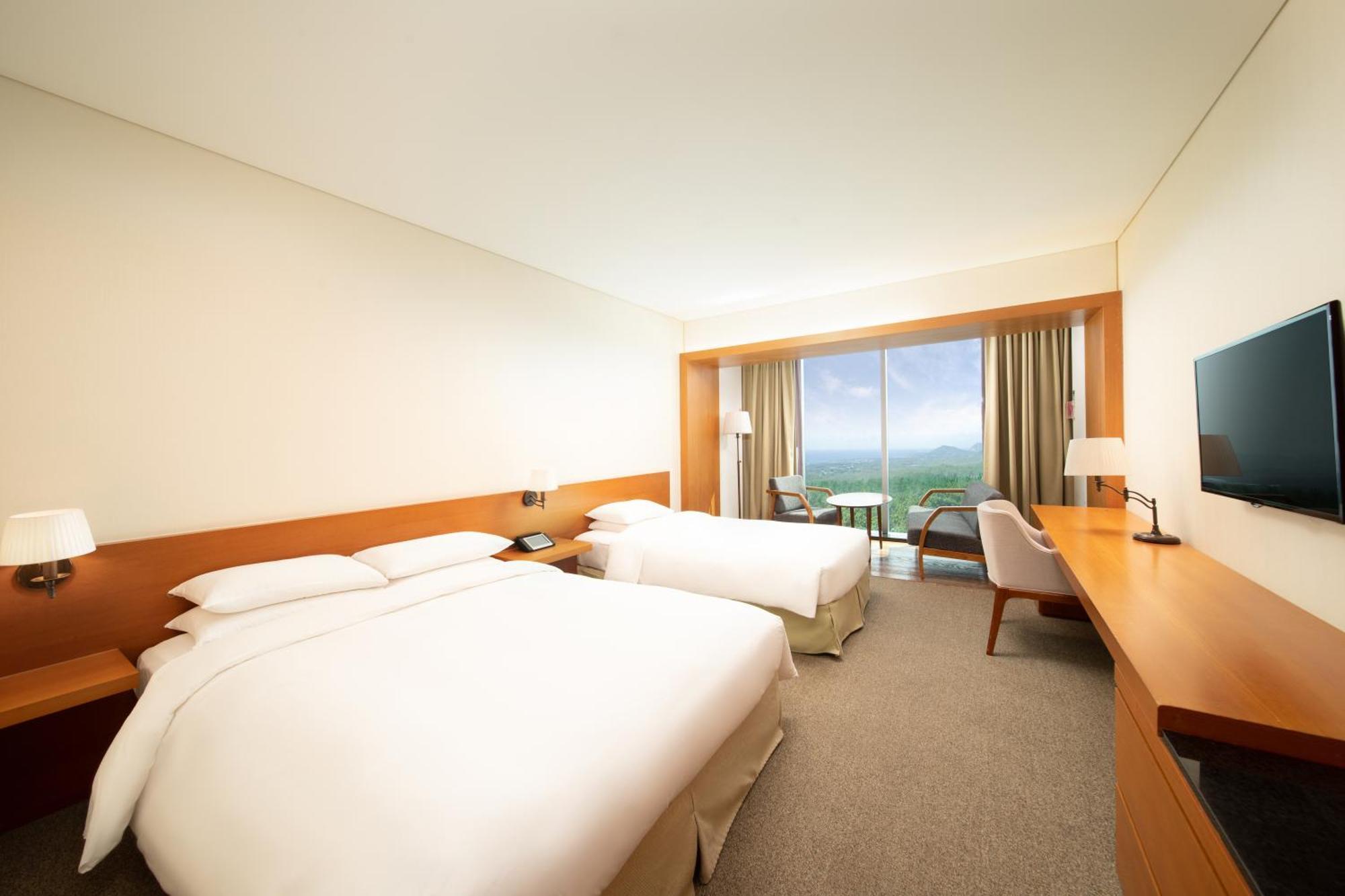 We Hotel Jeju Согвіпо Екстер'єр фото